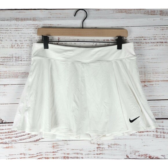 Nike Court Womens Large DriFit Victory Flouncy White Tennis Skort DH9552-100 NWT - Picture 1 of 9